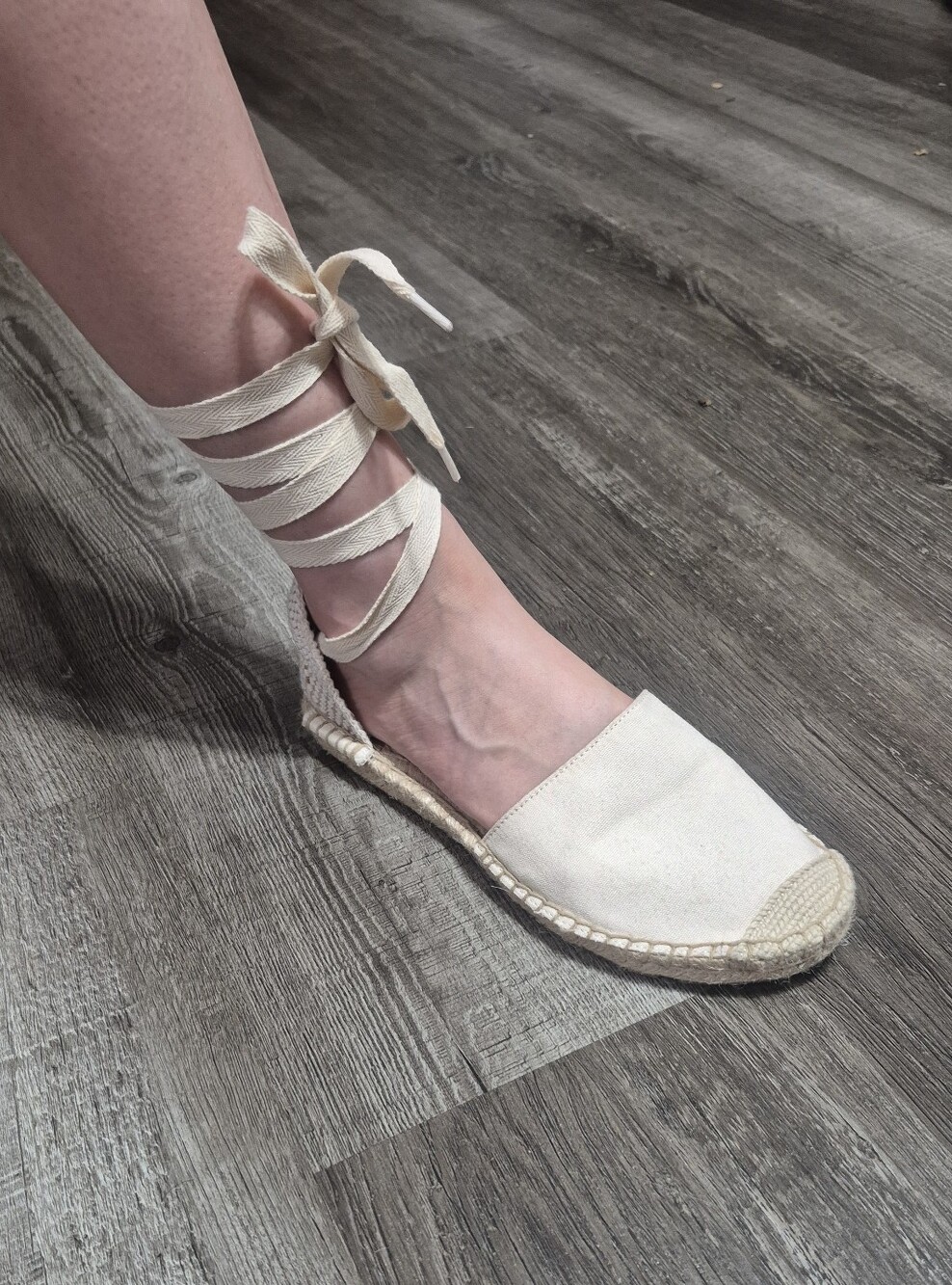 J.CREW Size 6.5 Canvas Espadrille Lace-Up Flat in Cream